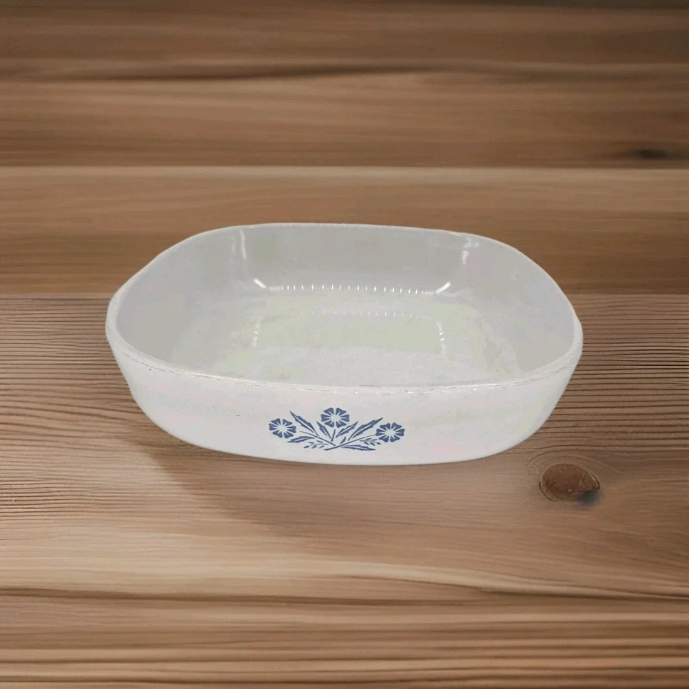 Vintage Corning Ware Blue Vintage Cornflower P-9-B, 2‎ Qt Casserole Baking Dish